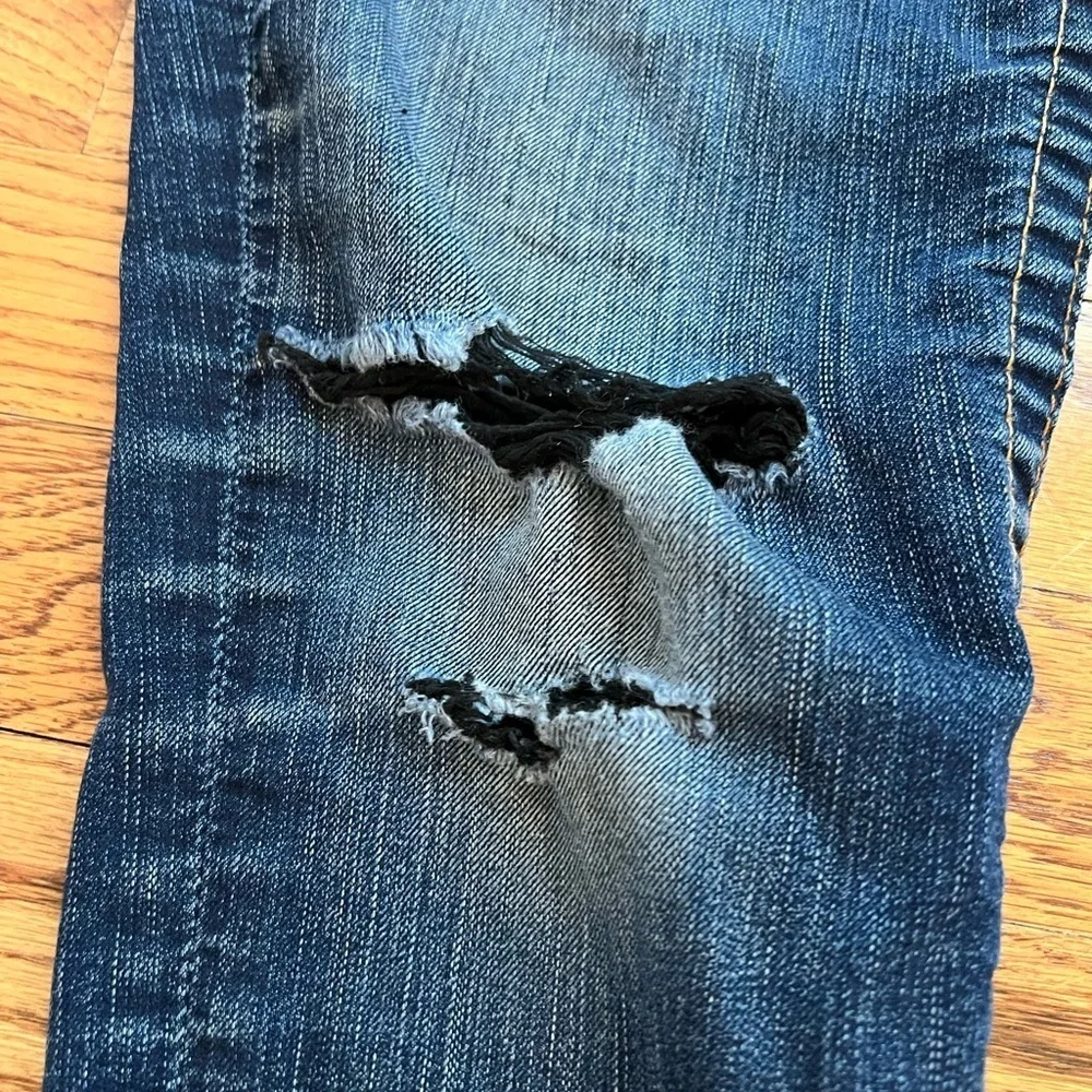 True Religion Women’s Blue Skinny Jeans Distressed Style Size 29 - Picture 2 of 8